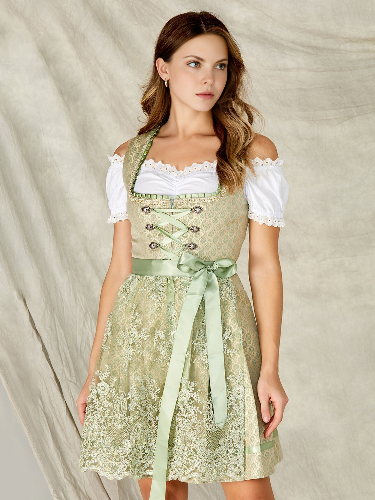 DIRNDL - BEA