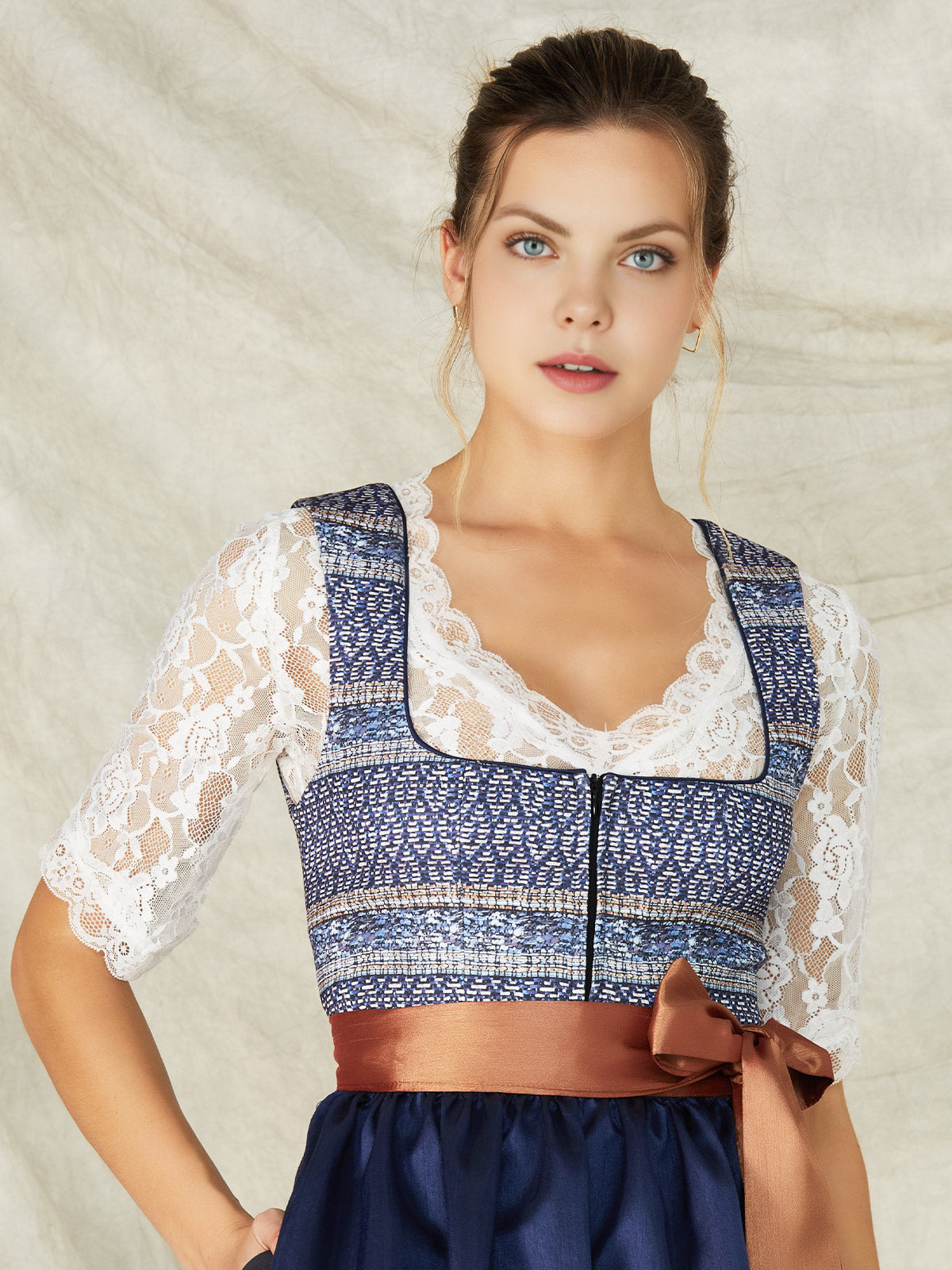 Women's Traditional Dress - LOTTA