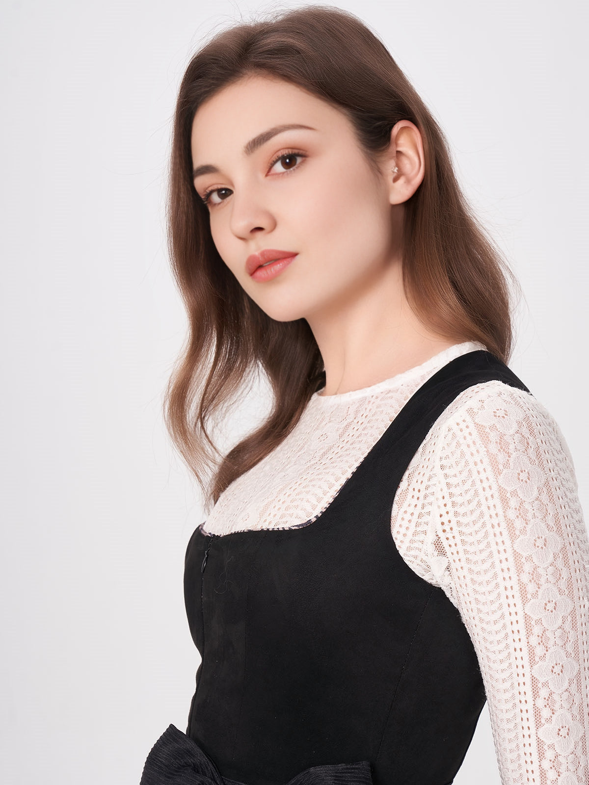 Women's Traditional Dress - VERONIKA IN SCHWARZES