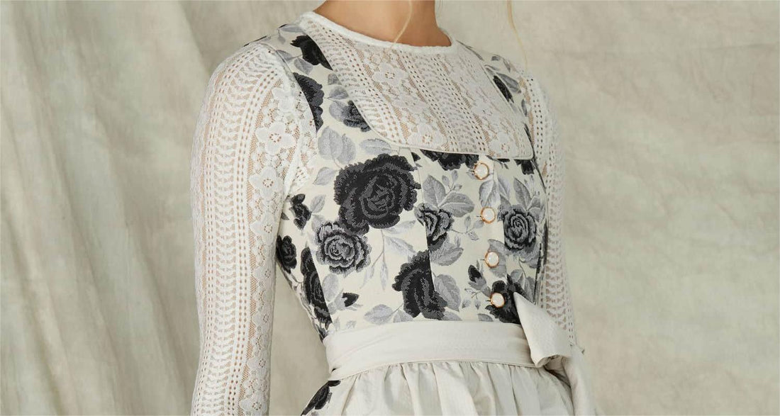 Die Kunst, Ihr Dirndl mit Accessoires auszustatten: Tipps und Tricks